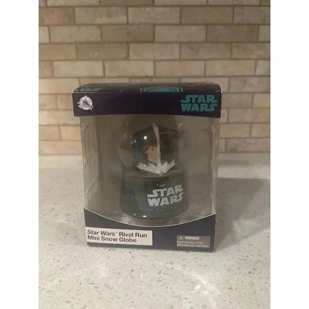 This runDisney Star Wars Rival Run Weekend 2019 snowglobe be